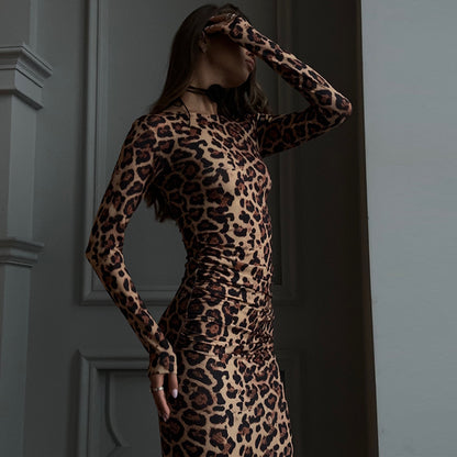 Women's Round Neck Long Sleeved Leopard Print Dress