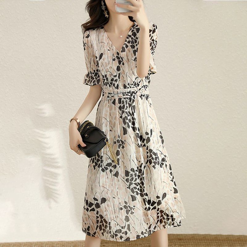 Women's Printed V-neck Dress