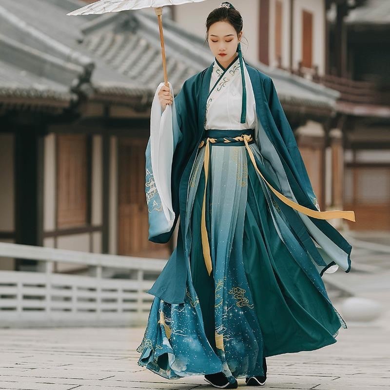 Chaqueta y vestido con cuello cruzado y mangas largas bordadas de Hanfu