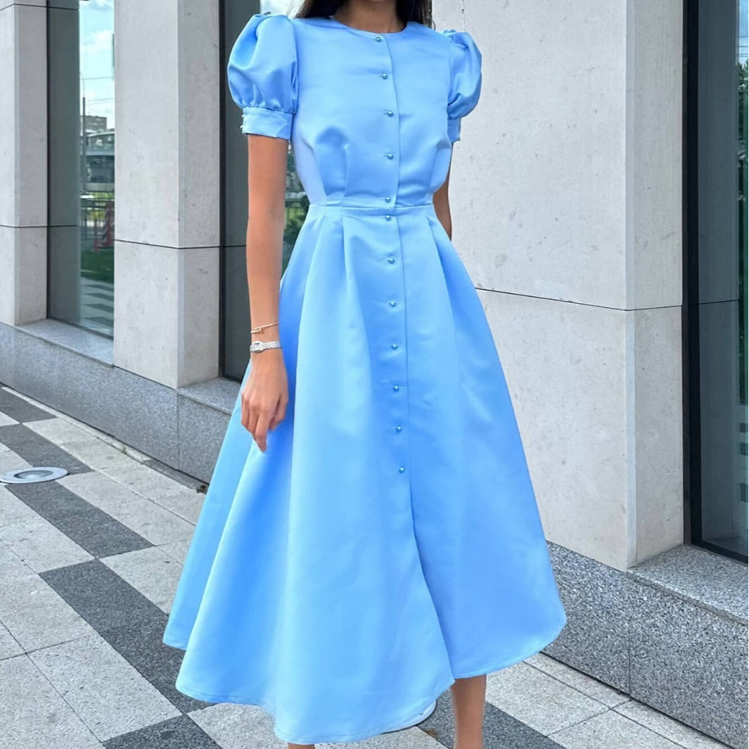 Robe moulante plissée à taille haute et manches courtes bouffantes à col rond