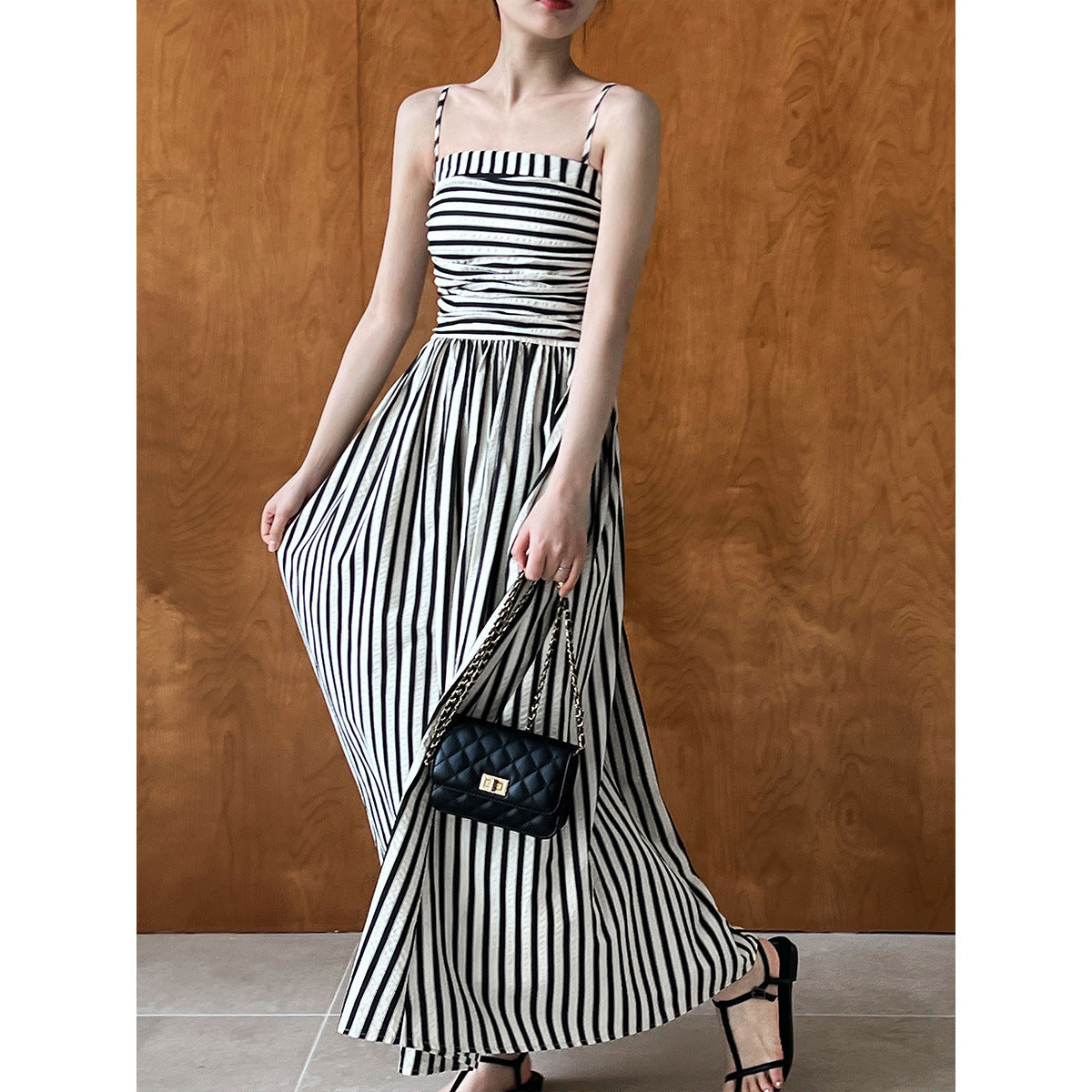 French Striped Bandeau Sling Dress High-grade Off-the-shoulder Pleated Waist Tight