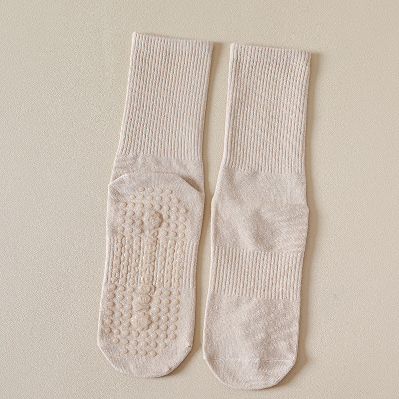 Chaussettes de yoga mi-mollet antidérapantes à semelle en silicone pour femmes