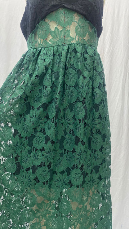 Robe femme fronde dentelle verte creuse multicouche