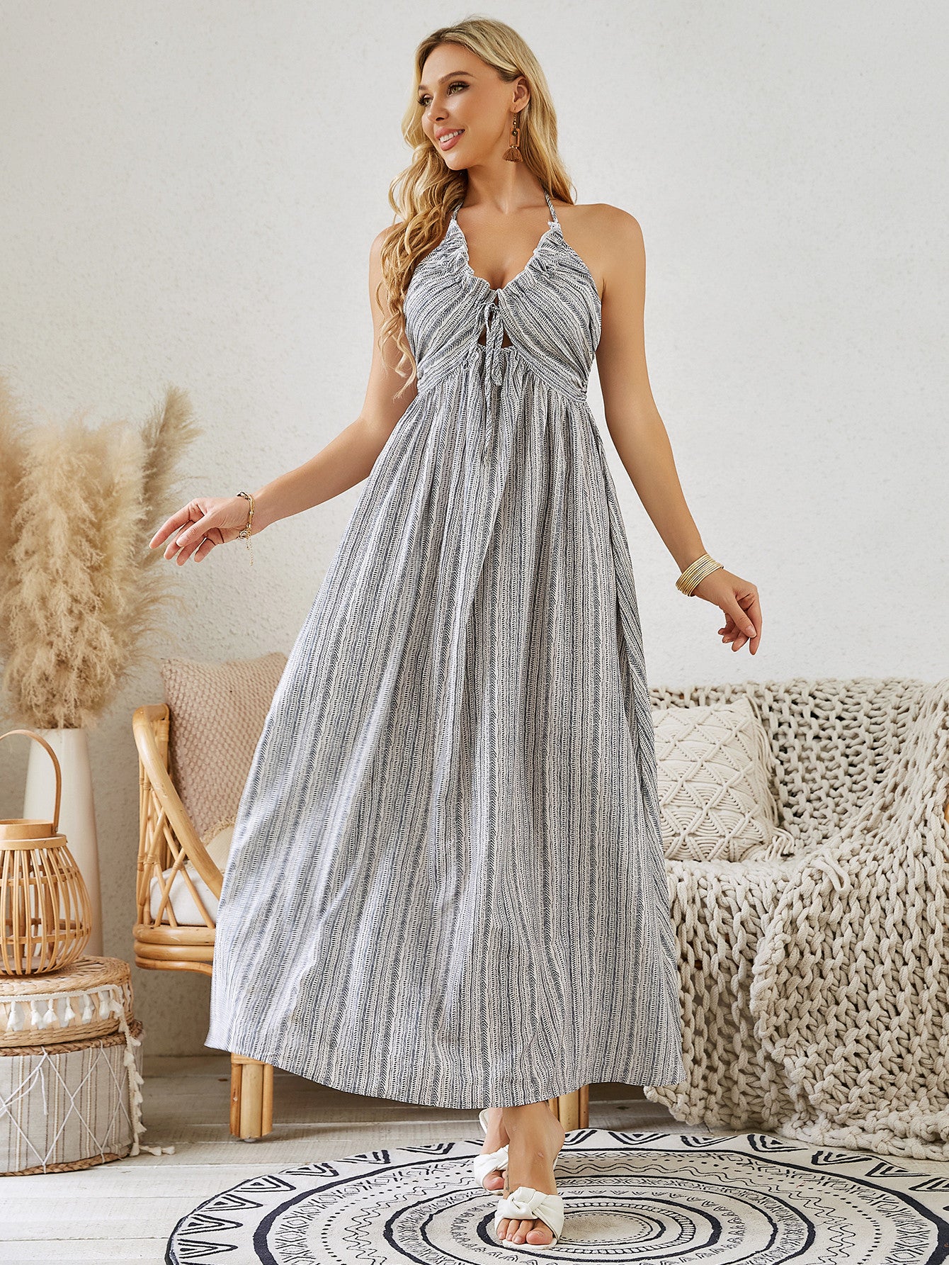 Robe longue bohème à licou - Robe de plage fluide sans manches à rayures pour femme