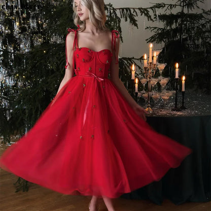 Vestido Sexy rojo con tirantes colgantes bordados para mujer, vestido Midi ajustado de cintura alta sin mangas a la moda, vestido de fiesta de noche elegante para mujer