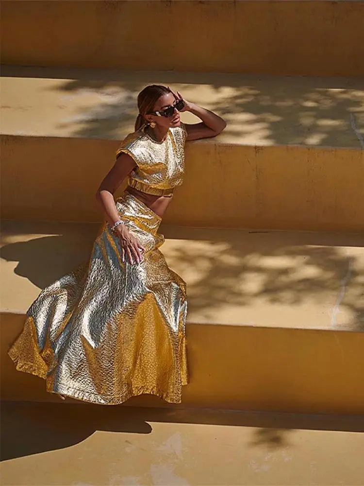 Ensemble deux pièces jupe à paillettes dorées pour femmes, hauts courts rembourrés aux épaules scintillantes, jupes longues taille haute, tenue de soirée pour dames