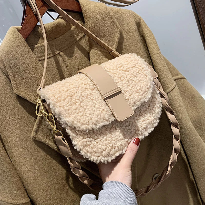 Sac à bandoulière pour femmes, sacoche à sangle tissée, sac à aisselles de selle, nouveau sac en fourrure en peluche de haute qualité, sac à main de styliste, hiver 2023