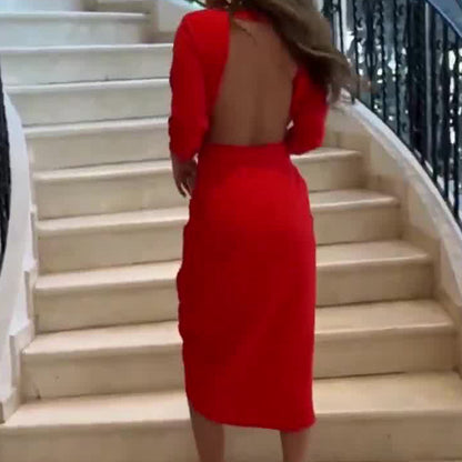 Vestido femenino de color sólido con escote en V, cintura plisada y espalda descubierta