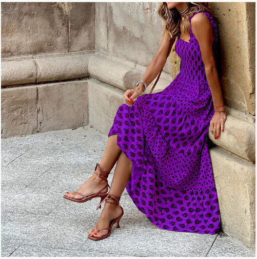 Vestido de mujer de largo medio con estampado bohemio y tirantes