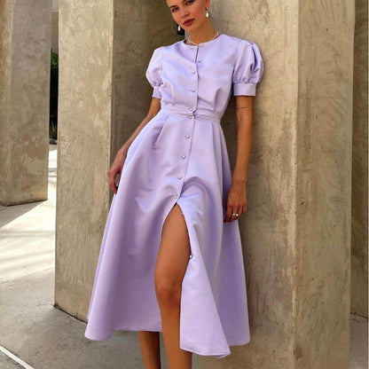 Robe moulante plissée à taille haute et manches courtes bouffantes à col rond