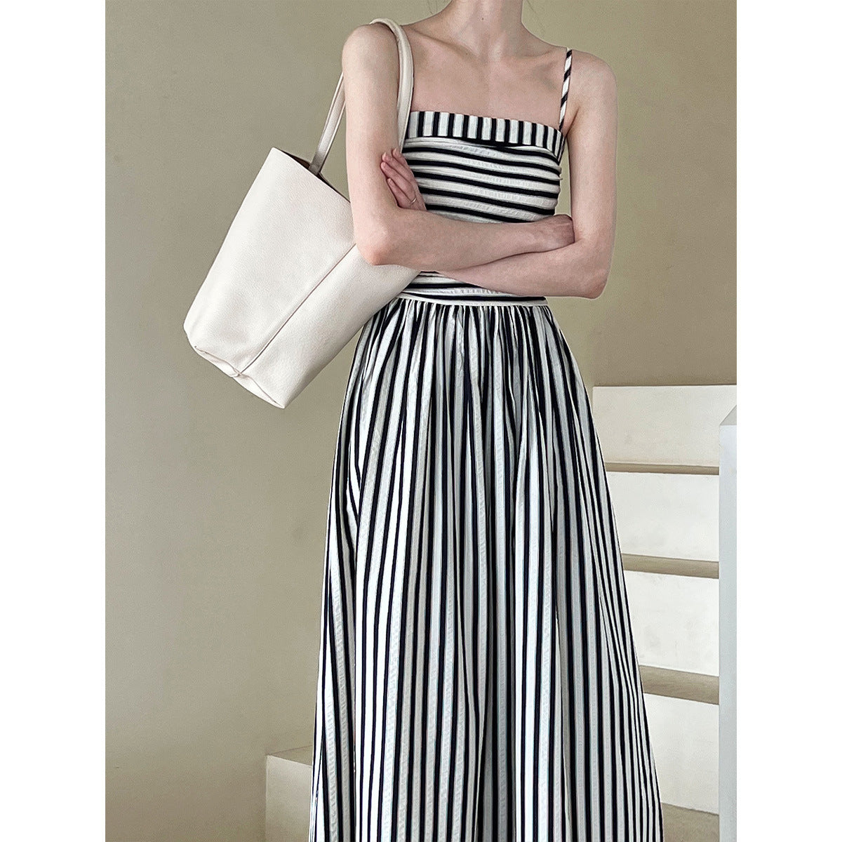 French Striped Bandeau Sling Dress High-grade Off-the-shoulder Pleated Waist Tight