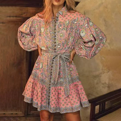 Robe à imprimé style français à manches longues et à lacets avec taille à plusieurs boutons