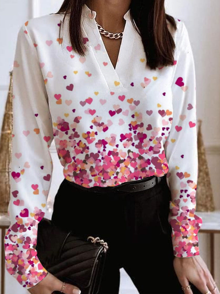 Camisa informal de mujer con cuello en V, manga larga y estampado de corazones