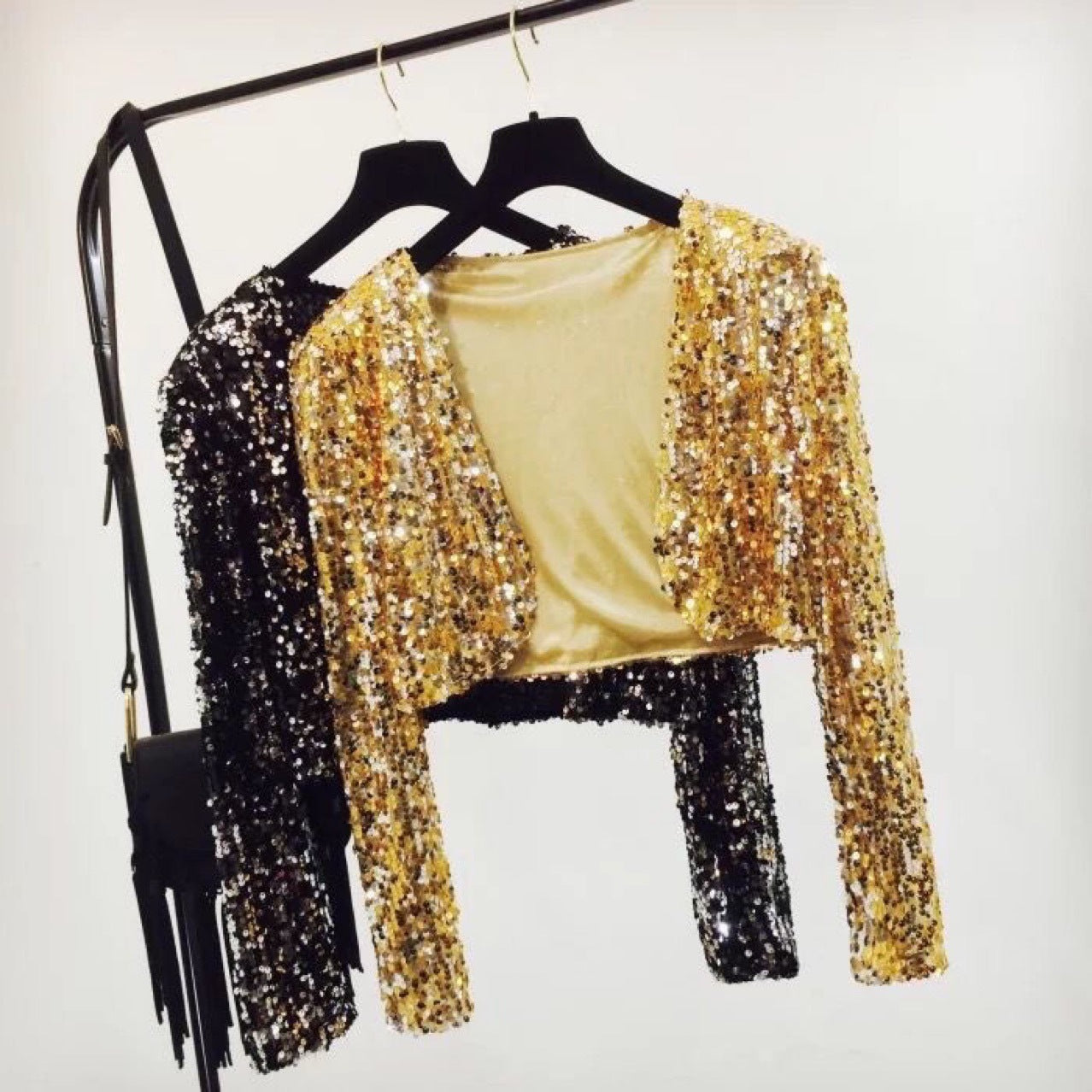 Veste de costume courte à paillettes pour femme