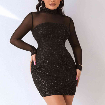 Vestido de malla con cuello simulado y lentejuelas