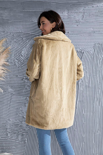 Manteau à col à revers boutonné