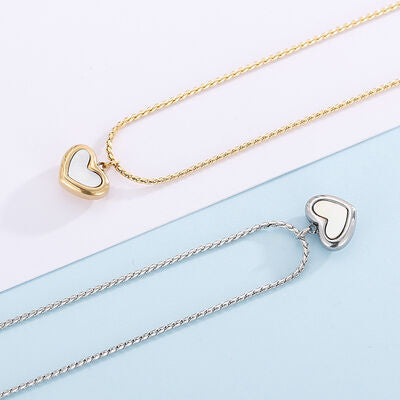 Collier en acier inoxydable avec pendentif coeur en nacre