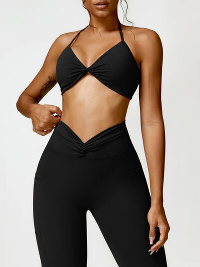 Soutien-gorge actif torsadé à col licou