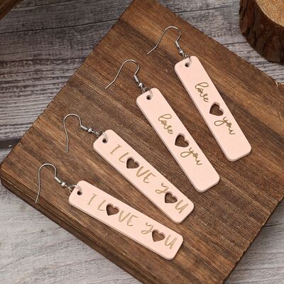 Boucles d'oreilles pendantes en bois découpées en forme de cœur