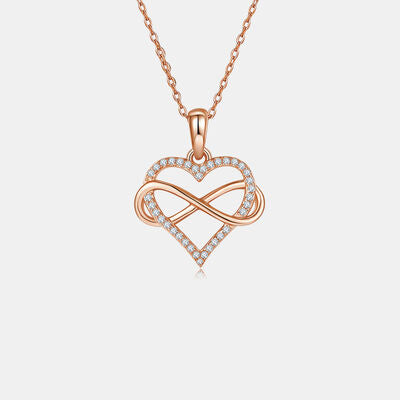 Collar con forma de corazón de plata de ley 925 con moissanita