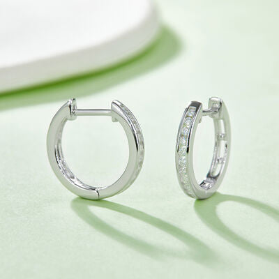 Boucles d'oreilles Huggie en argent sterling 925 Moissanite